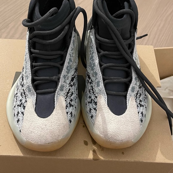 yeezy quantum sea teal - Picture 4 of 6